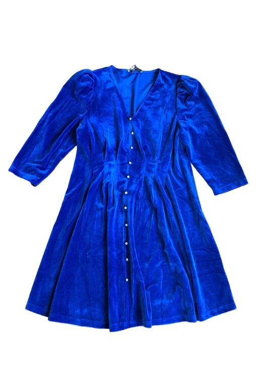 Rowen Dresses & Skirts - Rowen Avenue Blue Velvet Rhinestone Pleated Stretch Vintage Martha Dress